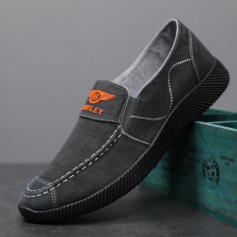 

Весенние старые пекинские тканевые туфли мужская повседневная обувь 2025 новые, однопедальные рабочие туфли осенние мужские парусиновые туфли 44