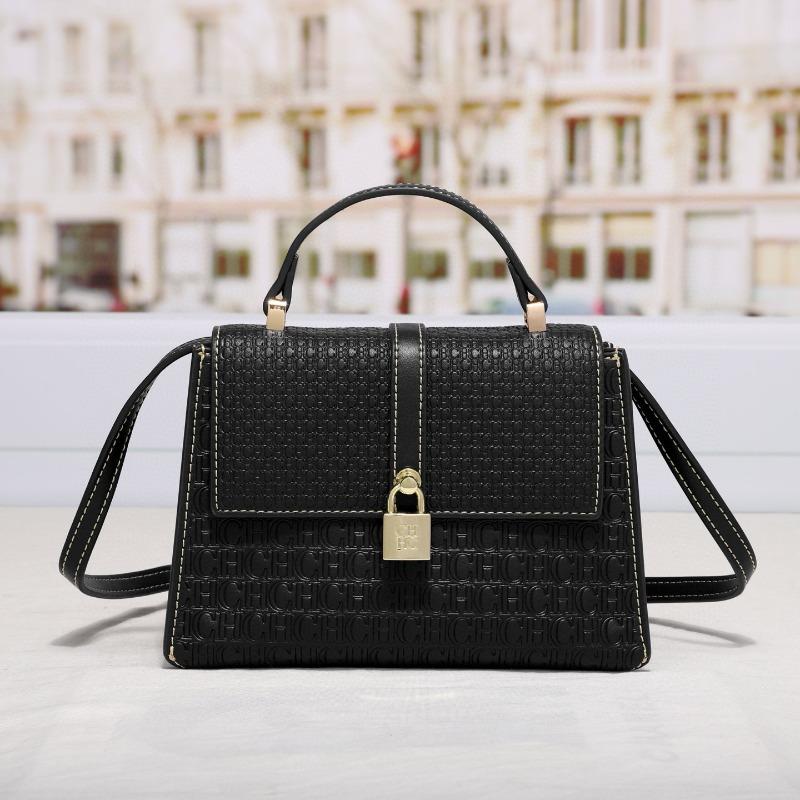 

New Fashion Versatile Handbag Classic Embossed Design Niche Retro Messenger Small Square Bag Length 21cm, width 5.5cm, height 14.5cm