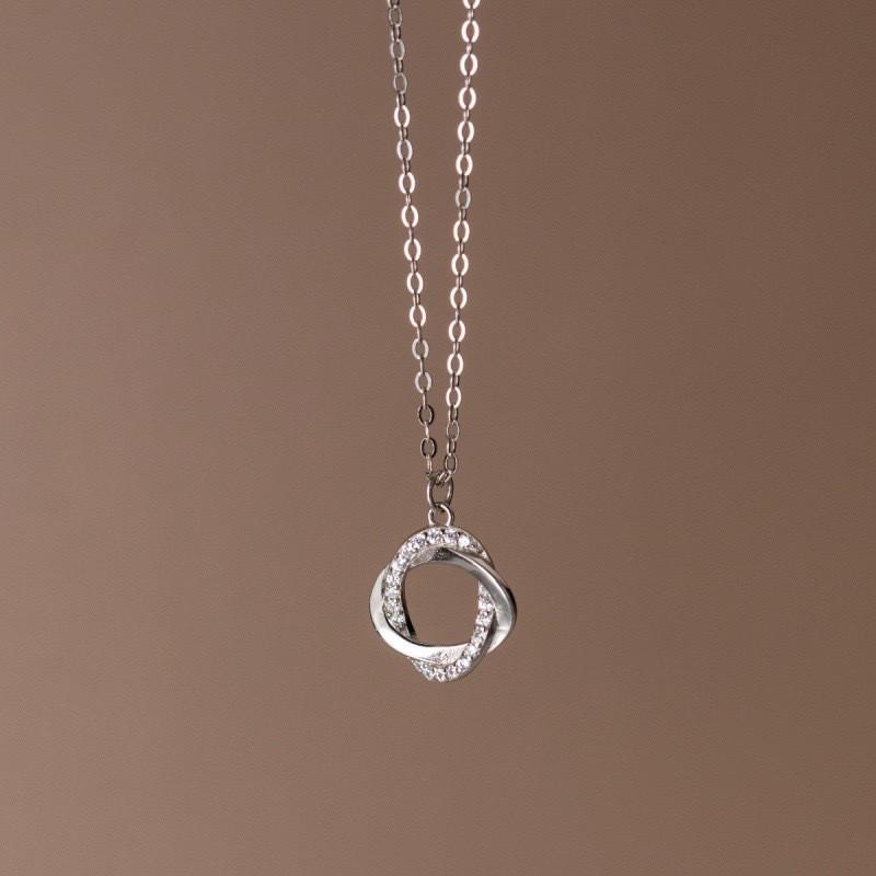 Copper-Plated Gold Rose Pendant Necklace: French Style, High-End Niche Design for Women