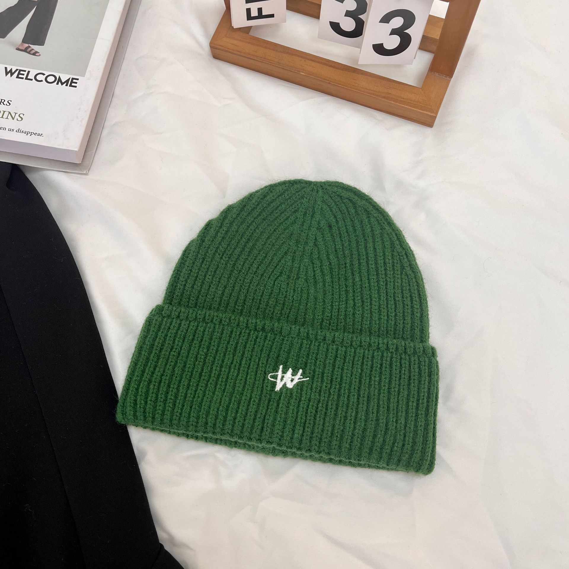 

Осень и зима повседневный теплый вязаный поющий уличный хип-хоп дыня кожа поющий теплый простой вышитая буква W шерсть поющий M（56-58cm） темно-зеленого