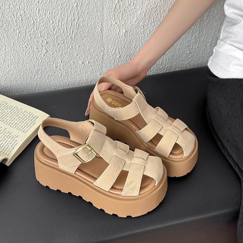 

Женские туфли-сандалии с толстой подошвой и увеличивающей рост, всеобъемлющие, весна 2025, новые, с перфорацией, полые, дышащие, туфли-клетка для свиней 37 хаки