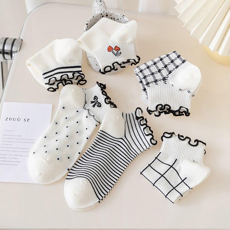 

5 пар женских носков весна и лето тонкие модные повседневные милые японские носки-лодочки студенческие кружевные женские носки One Size
