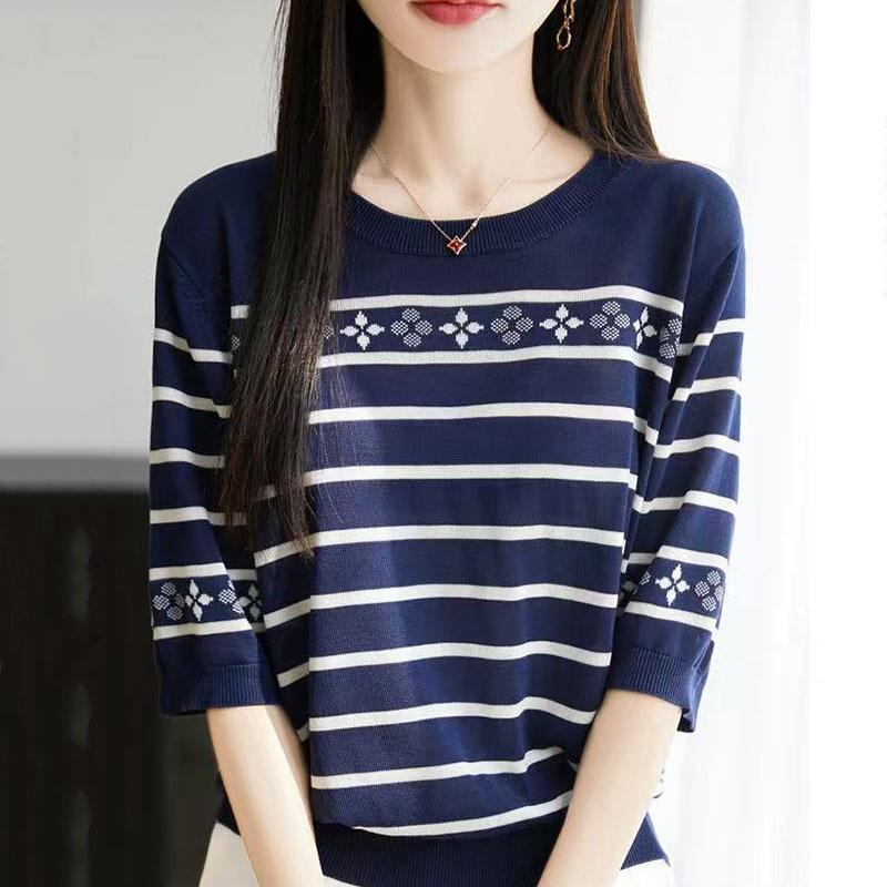 

Summer Thin Knitted Short-sleeved T-shirt for Women, Round-neck Striped Jacquard Base Layer, Loose and Versatile Top M темно-синього кольору