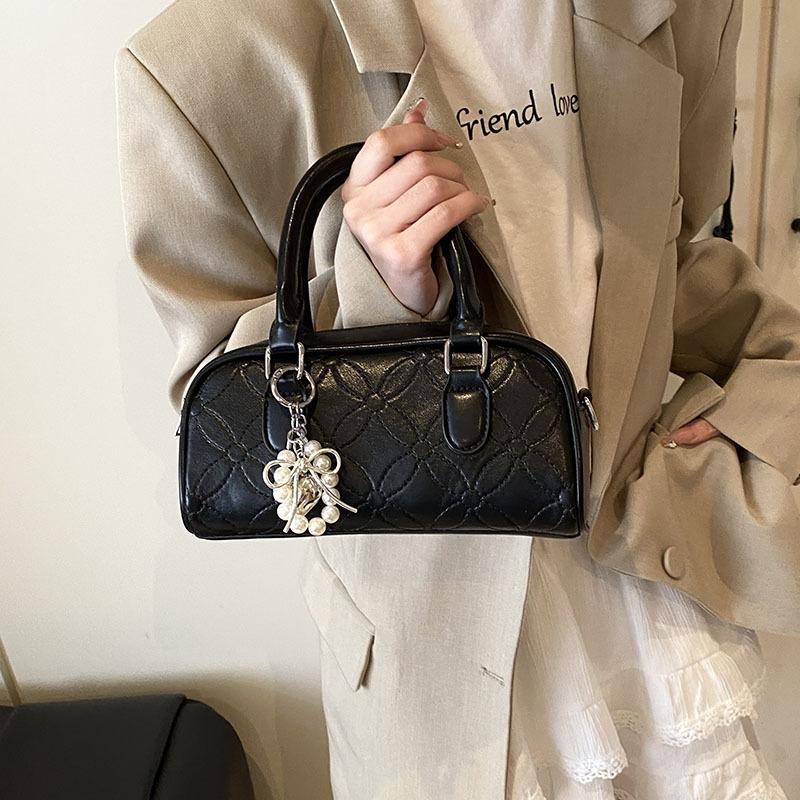 2025 new women's bag versatile single shoulder oblique span women's bag embroidered rhombus small bag shell bag