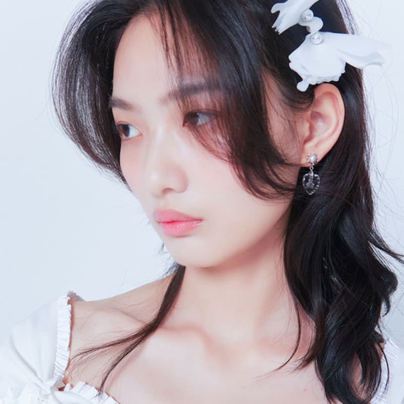 LOVUEE Teddy Bear Crystal Earrings