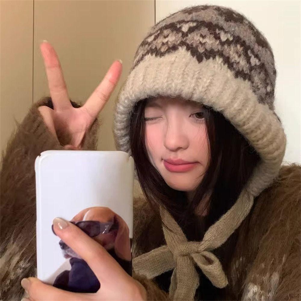Wind-Resistant Pullover Bonnets With Strap Earmuffs Pile Cap Fashion Jacquard Knitting Hat