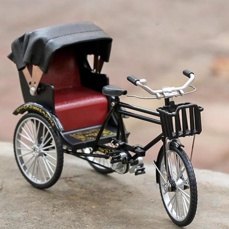 Historical Accuracy Metal Jinrikisha Collectible Toy Vintage Rickshaw Tricycle Model Desk Decoration Movie Ornament