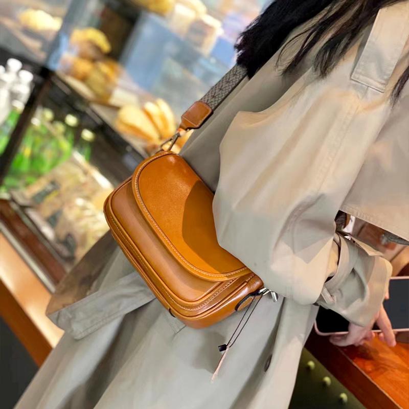 Retro leather women's bag crossbody bag new fashion all-in-one senior sense of foreign style head layer cowhide shoulder bag