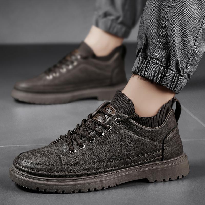 Fashion Men's Shoes 2025 New Autumn Black Leather Shoes Anti-skid Wear-resistant Light Board Shoes Breathable Booster Men Sneakers