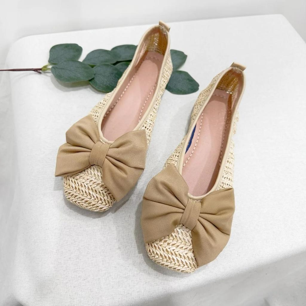 Woman Footwear Kawaii Apricot Shoes For Women With Bow Flats Flat Cute Normal Leather Casual Square Toe Korean Style Chic Point