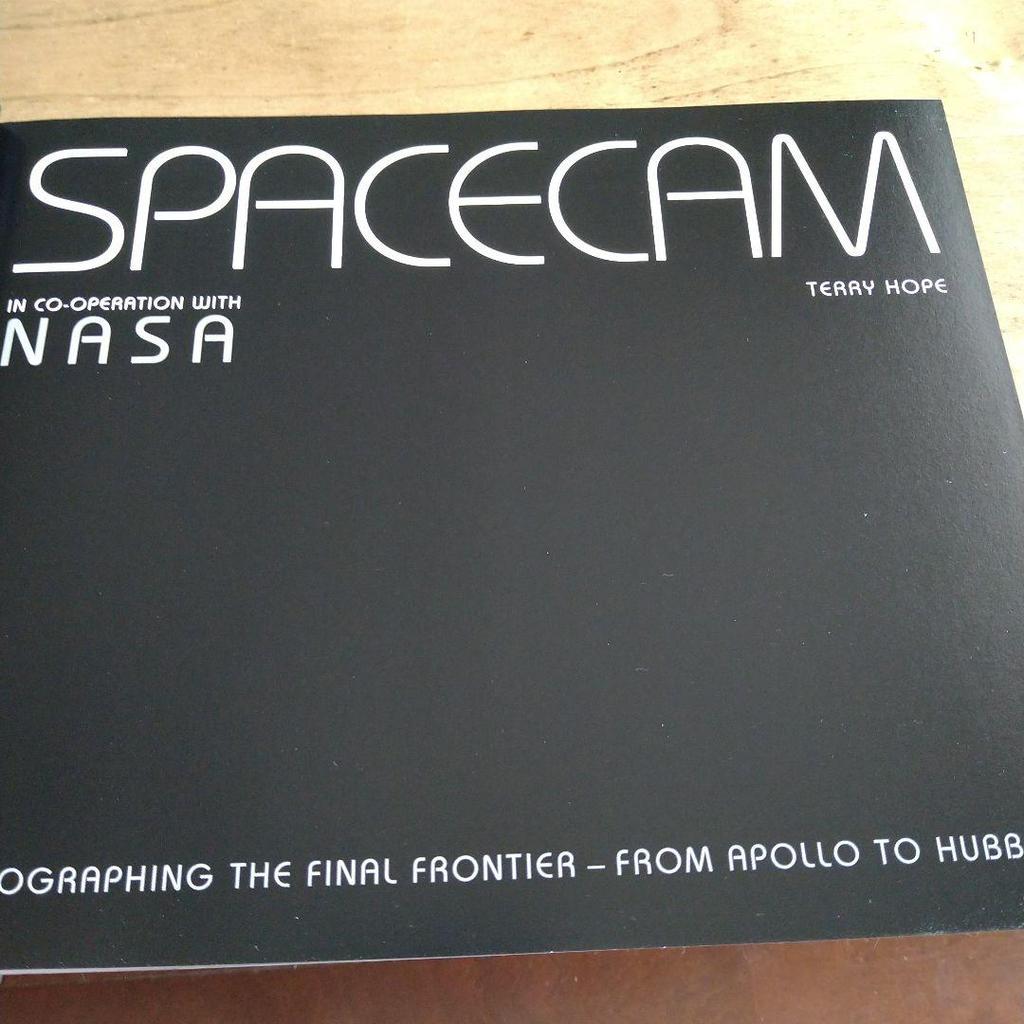 [USED] NASA "SPACE CAM" Space Photo Collection Foreign Book