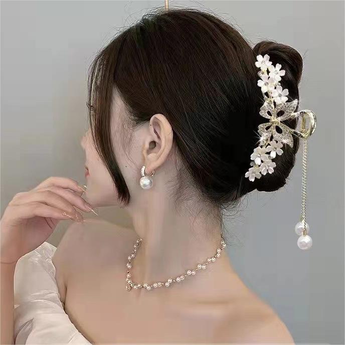 Pearl Flower Tassel Hair Claw Clip Ponytail Hair Clip Shark Clip Korean Exquisite Women Hair Accessories Fashion Headdress