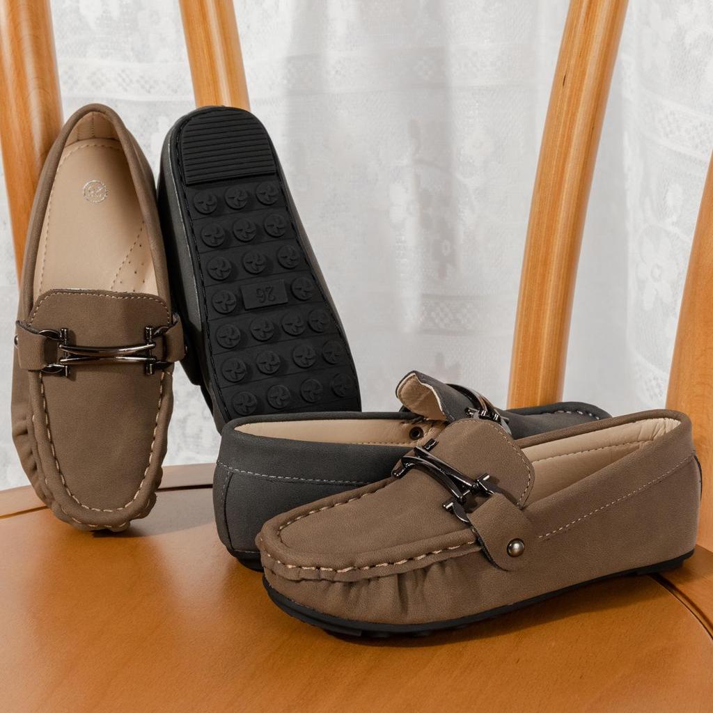 Modne koreańskie chłopięce antypoślizgowe skórzane buty codzienne - miękkie dno, wygodne na jesień i zimę