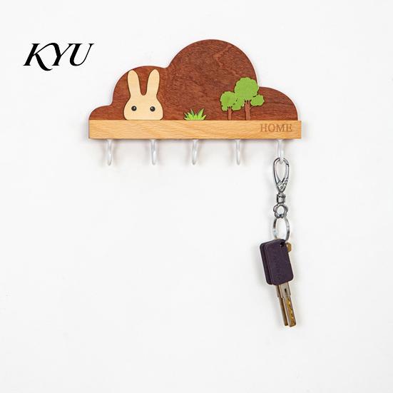 Office Badge Holder Solid Wood Key with 5 Hooks, Decorative Wall Mounted Rack, Space Saving Organizer for Entryway Kitchen And Hat Rack