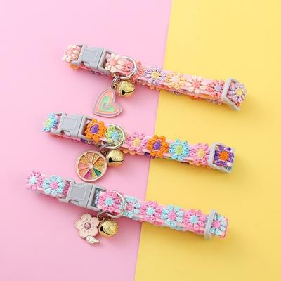 Collier réglable pour chat Yousheng à motif floral avec grelot et pendentif - Collier doux, léger et tendance pour chaton - Pour un usage quotidien et les photos