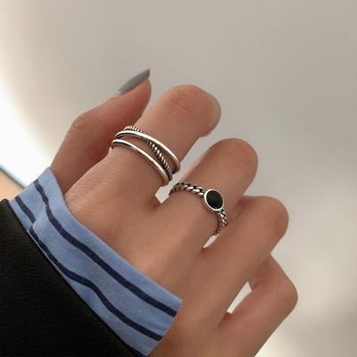 Pure Silver Retro Trend Finger-crossing Ring for Women, with An Open Design, Fashionable and Niche Finger Ring Accessory.