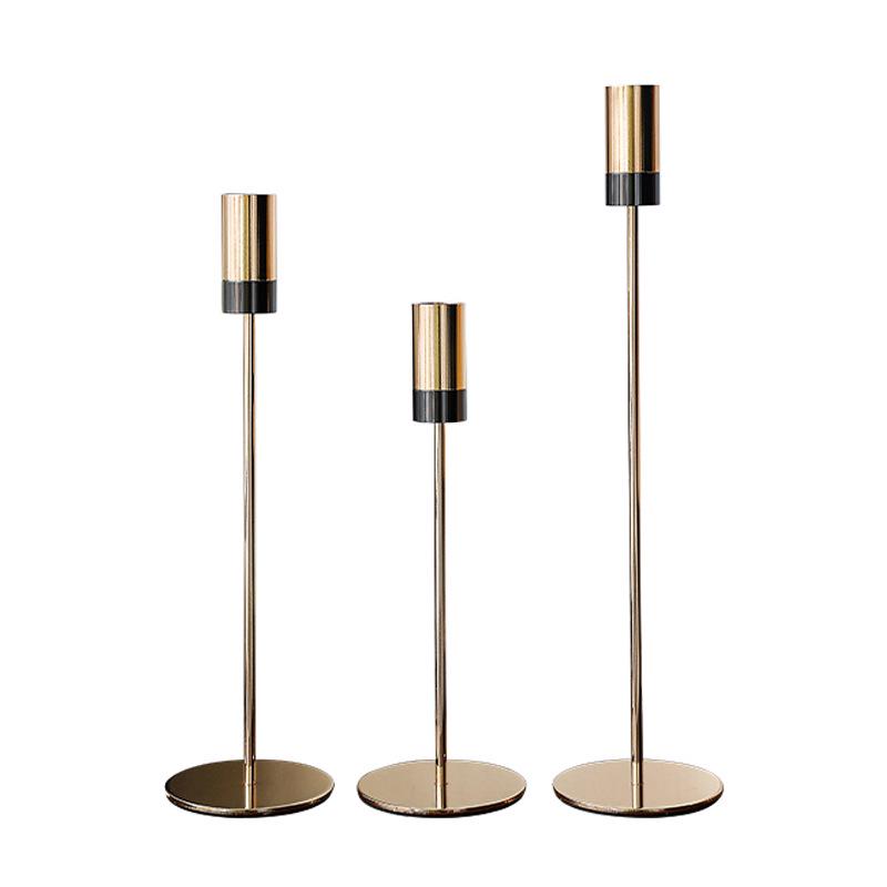 

Modern Light Luxury Gold Iron Decorative Ornaments for Home, Dining, Hotel, and Wedding Spaces.