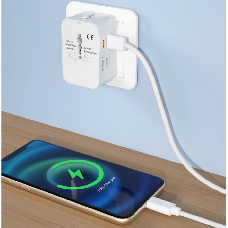 

Universal Travel Adapter Multi-Function Socket Converter PD 20W Fast Charging Plug PD20W+QC18W белый