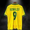 La Camiseta Retro de Local de la Selección Brasileña (No. 9 Versión Ronaldo Nazario) Es Una De Las Camisetas Más Icónicas De La Historia Del Fútbol