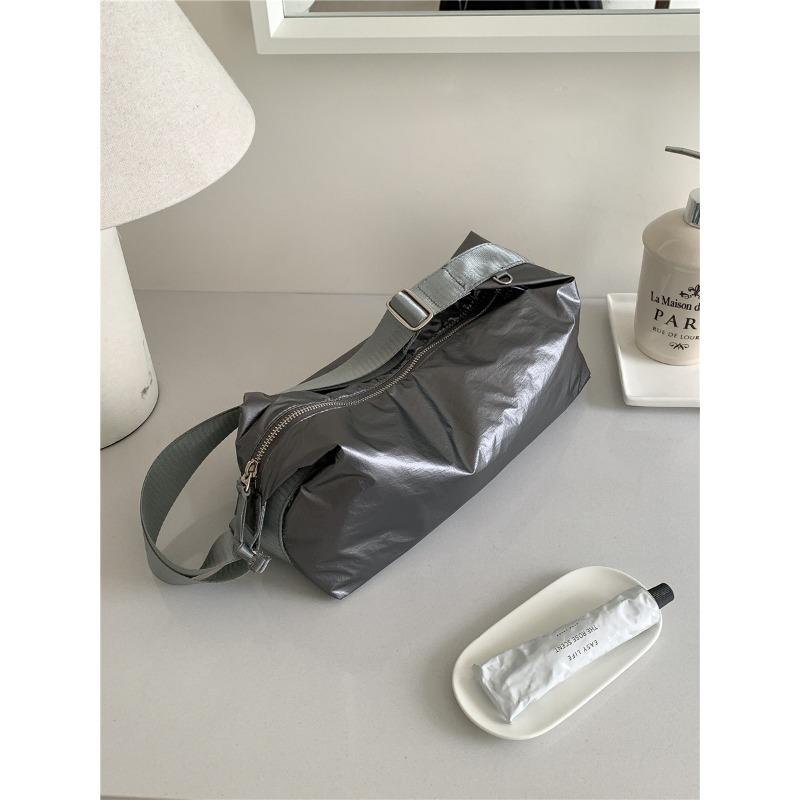 

Commuter dumpling bag women s versatile casual new shoulder bag women s niche trendy brand women s messenger bag women темно-серого