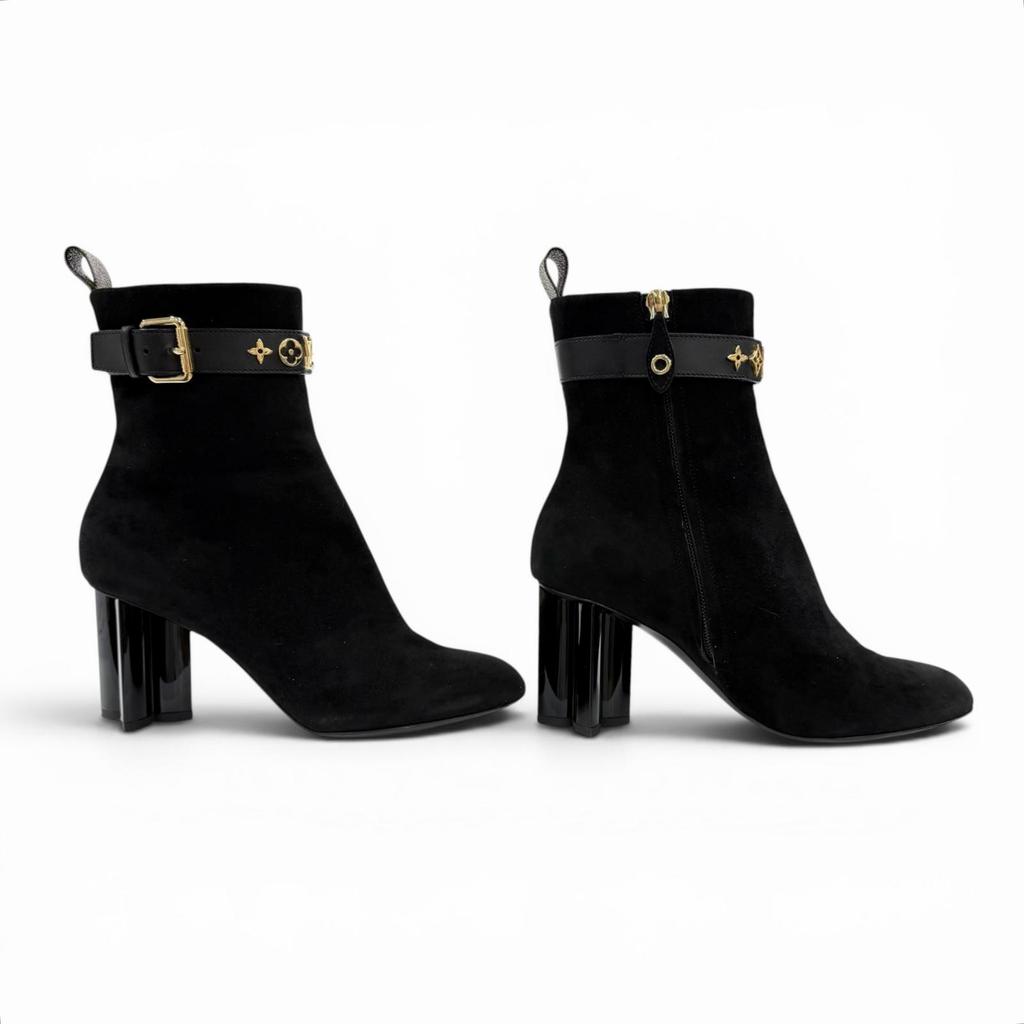 Great LOUIS VUITTON Short Boots Black Suede Leather Women 36.5 Used