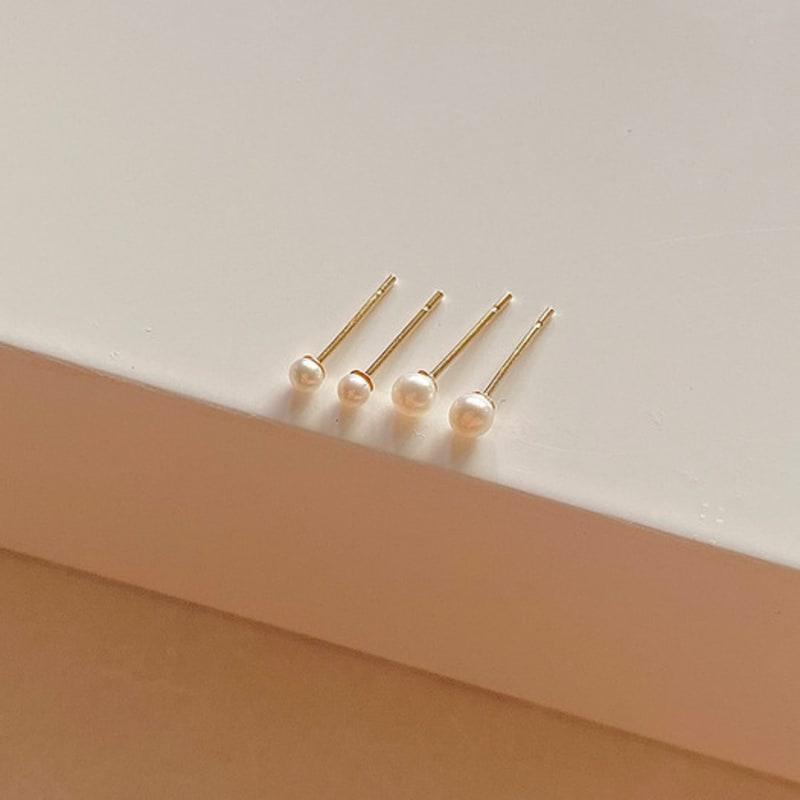 Taupe 14k gold mini freshwater pearl earrings - 2mm, 3mm pearl earrings