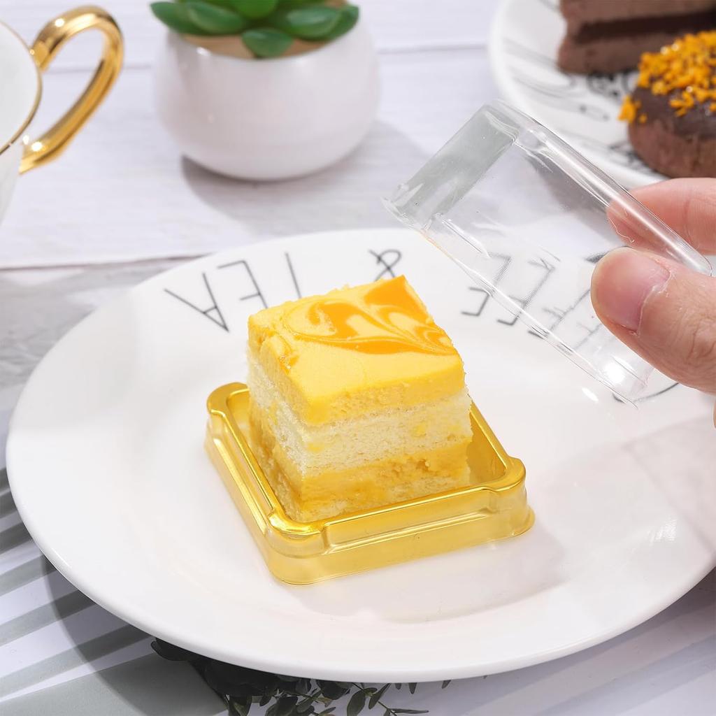 UPKOCH 50 Pcs Plastic Square Mooncake Boxes, Golden Dessert Packing, Single Muffin Container, Small Clear Food-Grade, 2.16"x1.85"x1.57"