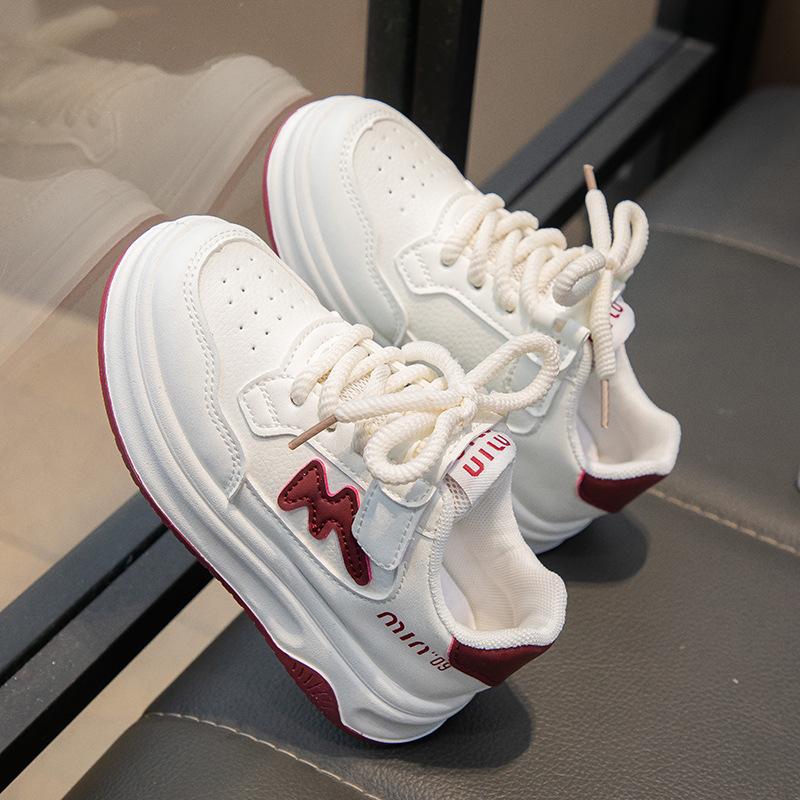 Children's sports shoes 2025 autumn girls little white shoes cartoon light boys casual board shoes soft sole baby shoes single