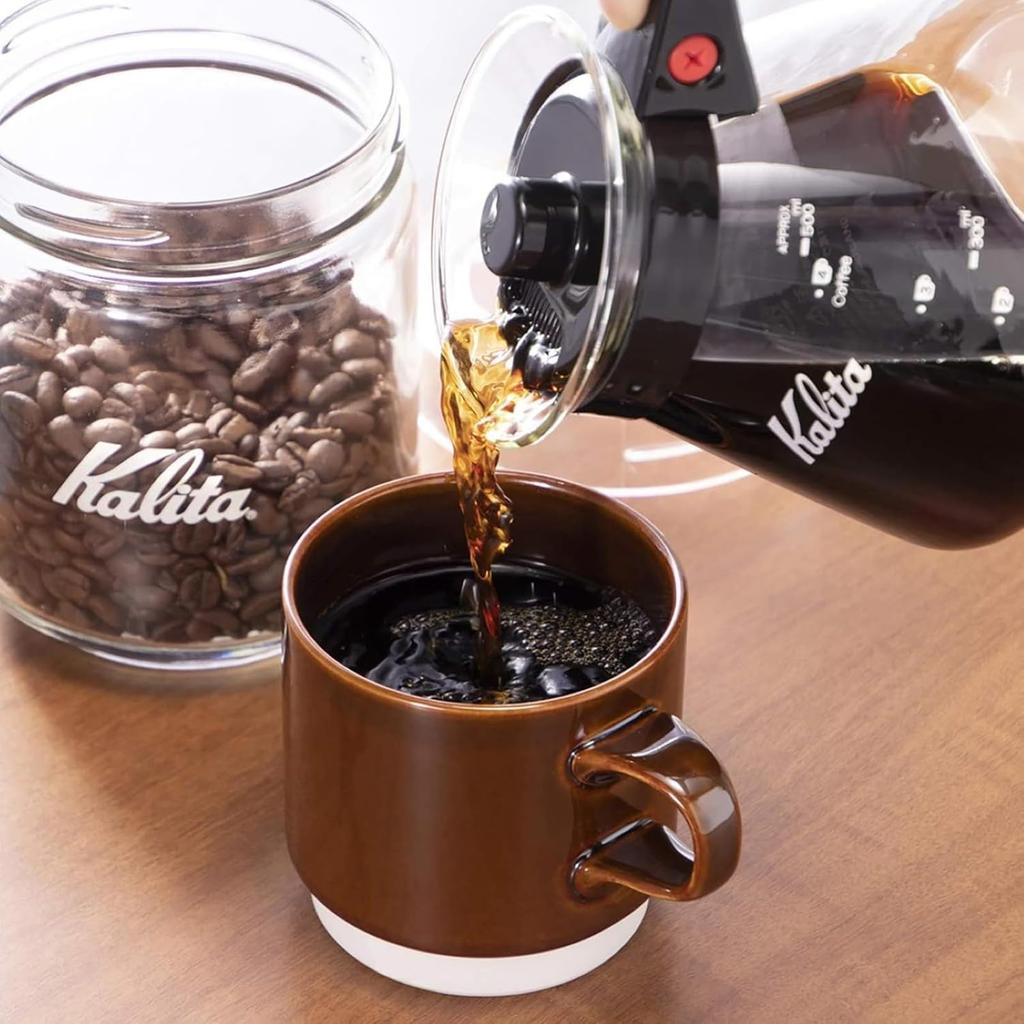 Kalita Coffee Drip Set Set A ceramic dripper set with a fast extraction speed that brings out only the deliciousness before any bitterness High heat