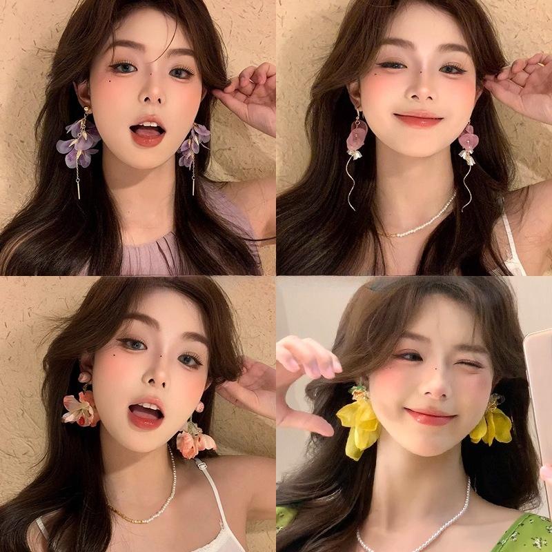 Floral Earrings - Women's Summer Sweet Petal-style Earrings with A Sophisticated and Unique Design, Exuding An Elegant and Exclusive Charm.