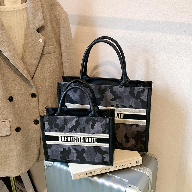 2025 Modna Wszechstronna Torba na Ramię Tote o Dużej Pojemności z Kokardą Szalikową