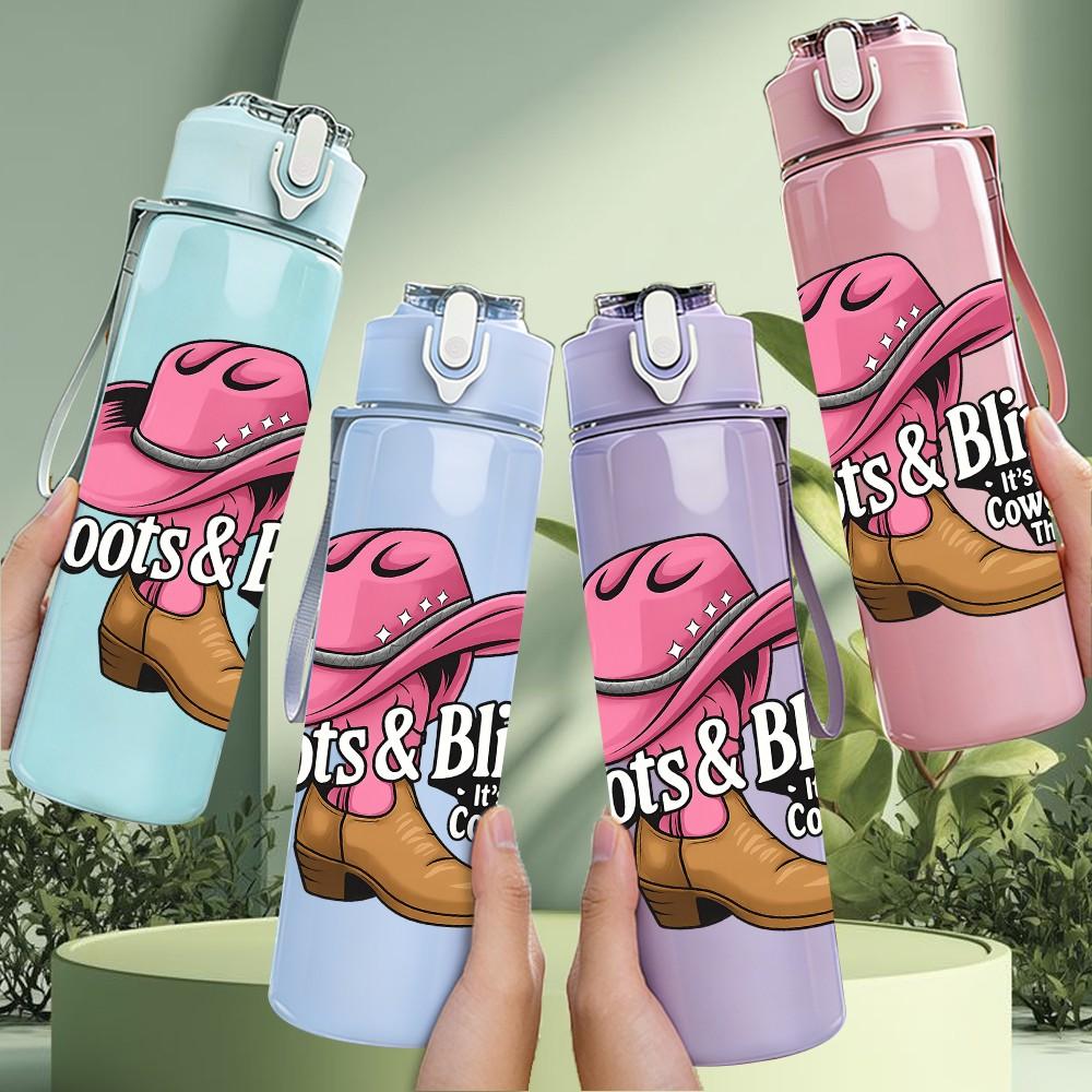 1PC Boots Bling Cowboy Hat Art 750ml Color Plastic Sports Water Bottle Leakproof Flip Straw Lid Suitable for Sports Office Home Use