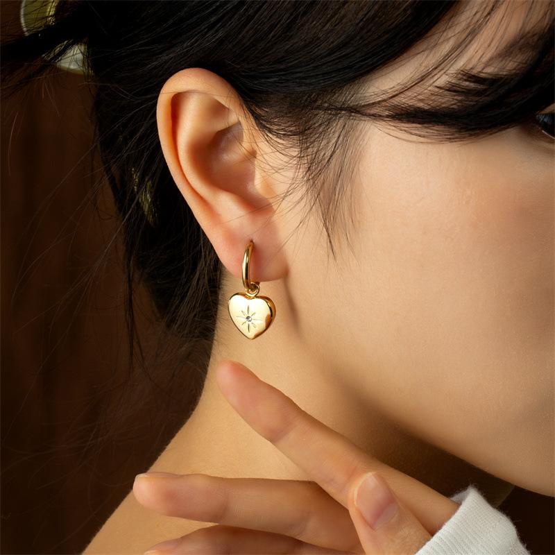 316L Stainless Steel Fashion Sparkling Zircon Love Women's beautiful and comfortable earrings