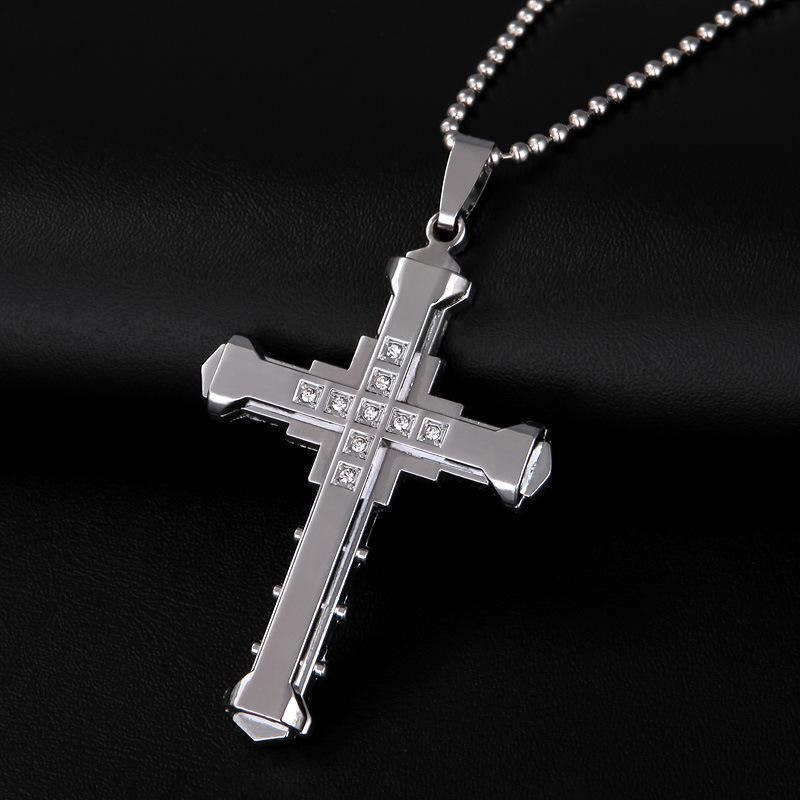 Cross border new Dark Knight domineering three-layer men s necklace, foreign trade accessories, diamond studded cross pendant