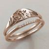 Anello da donna traforato floreale placcato oro 18K Three Heroes - Accessorio di gioielleria elegante e versatile
