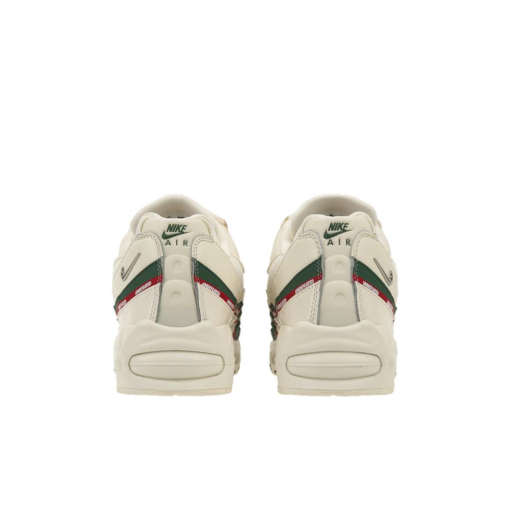Neporažený x Nike Air Max 95 Sail Pánské tenisky Bílá Metalická-Stříbrná Gorge-Green IB4453-100