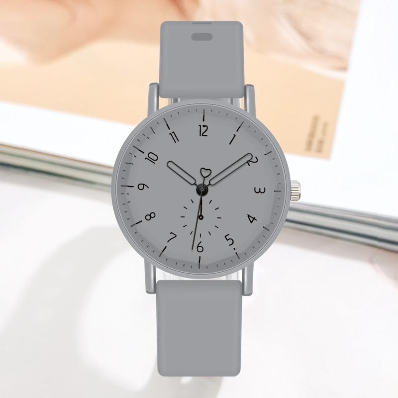 Women's Watch Fashion Women's Silicone Strap Quartz Watch Student Simple Sports Watch