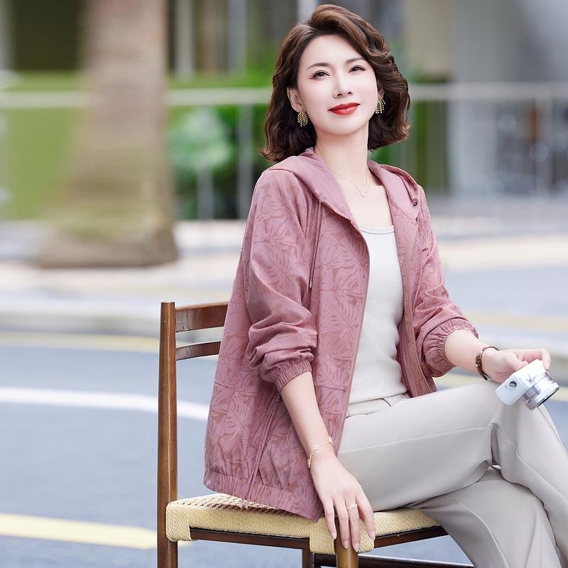 Women's Sun Protection Printed Hooded Jacket - Breathable, Loose-Fit for Middle-Aged and Elderly