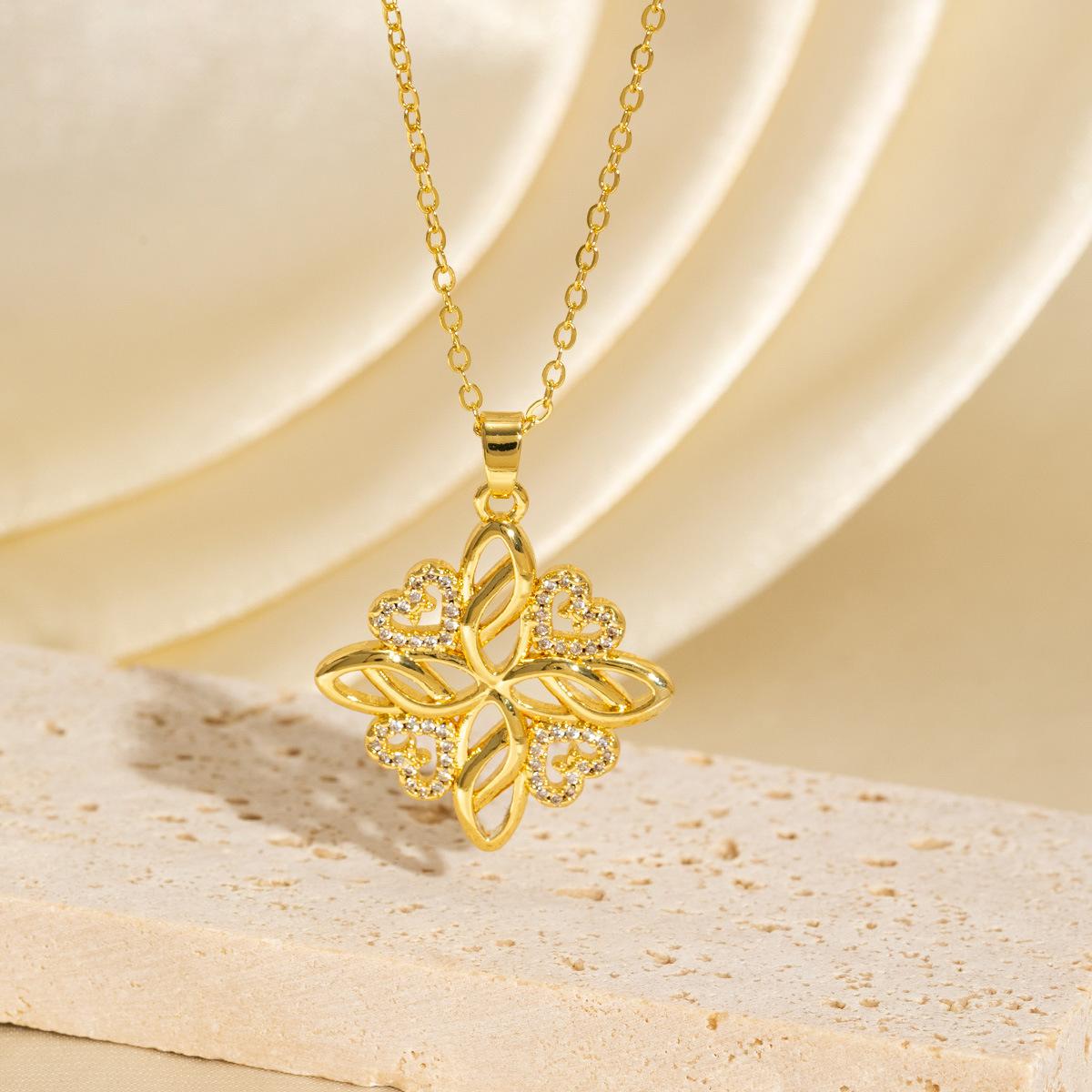 New Geometric Square Zircon Emerald Necklace Women Luxury Rhombus Pendant Elegant Long Sweater Chain Jewelry