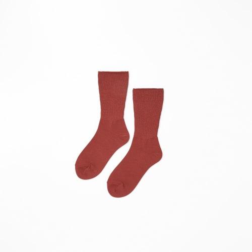 &ONDO Warm Socks that Don't Constrict, Crew Length, 22-24cm, Red, Comfortable, Warm Socks, Socks, Deodorizing Treatment, Thermos