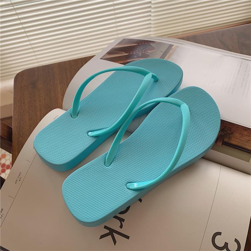 Fashion Summer New Korean Flat Flip-flops Female Couple Simple Solid Color Pinch Beach Slippers