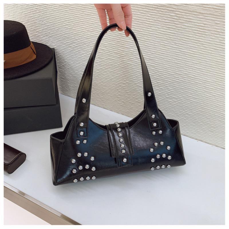 

Spice Girl Locomotive Underarm High Fashion Summer New Fashion Large Capacity Rivet Commuter Shoulder Bag чёрный