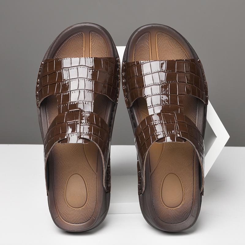 Fashion New Arrival Men's Leather Slides Soft Slip-On Slippers Comfortable Outdoor Half Drag Leisure Walk Beach Flats Wading Aqua Shoes