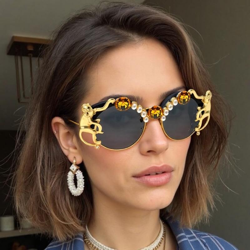 Lunettes de soleil à chaîne perles baroques avec protection solaire pour femmes à la mode Styles uniques Tout assortiment Lunettes d'extérieur