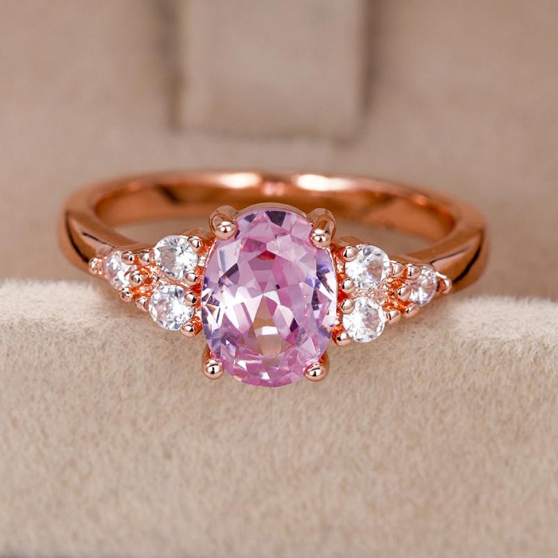 Anello da Donna Trendy Huitan Colore Oro Rosa Solitario Ovale Zircone Cubico Anello di Matrimonio Speciale per Donne Nuovi Arrivi