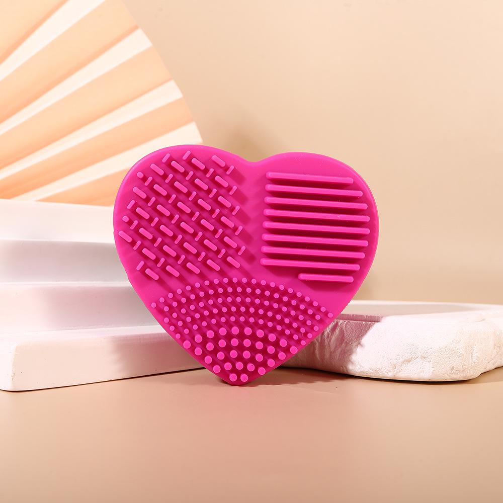 

Силиконовое яйцо для очистки кистей для макияжа в форме сердца маджента