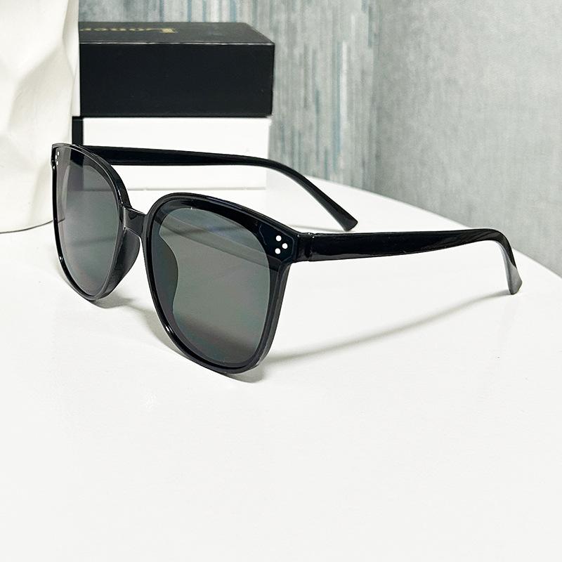 Ochelari de Soare Fashion Brand V G Bărbați Platformă Micro-Business Drenaj Ochelari de Soare Pătrați Mici Trei Puncte Femei