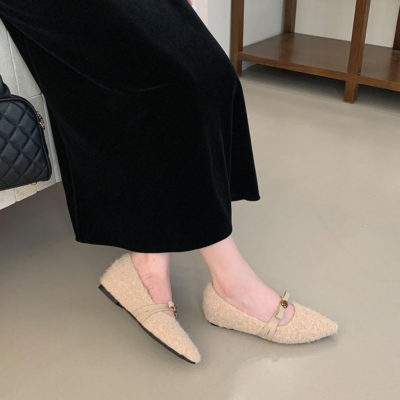 2025 höst nya spetsiga med rosett inre höjd pendling temperament dam enkel skor