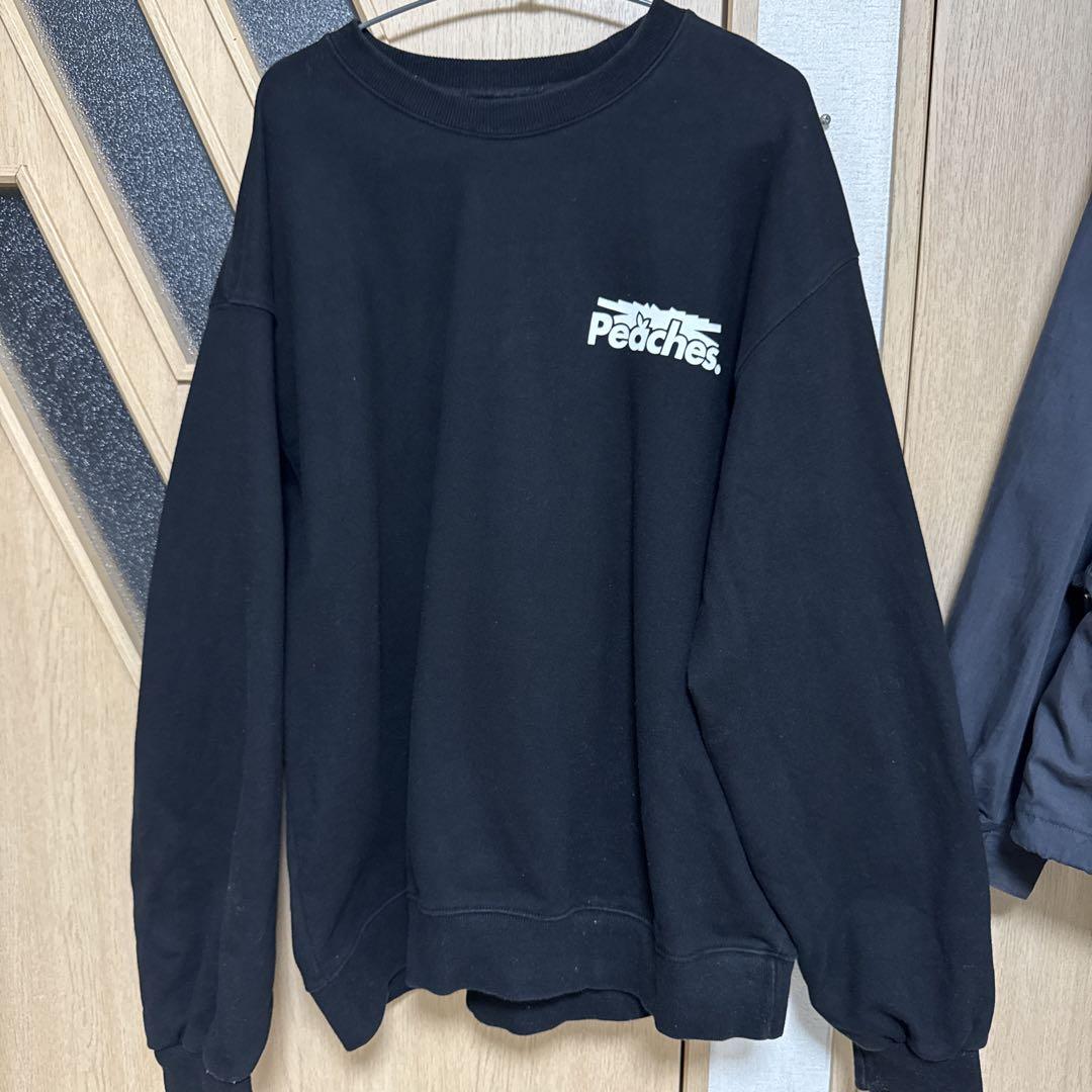 

[USED] LE SSERAFIM x Peaches Black Sweatshirt, Size L