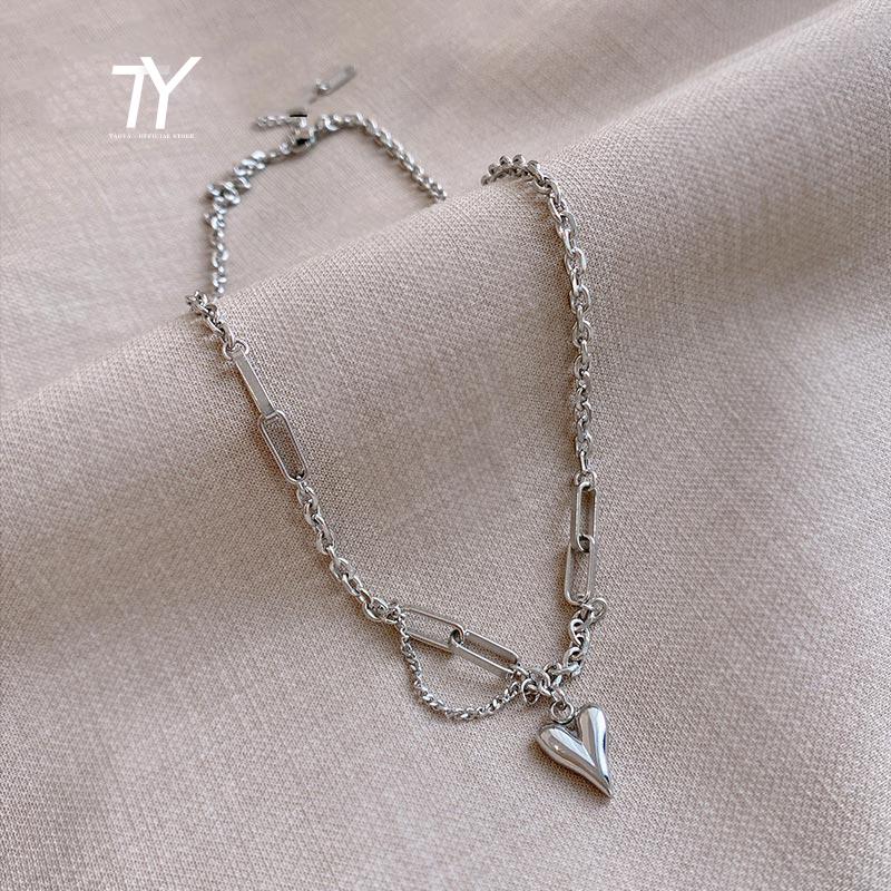 

European and American Sweet Peach Heart Pendant Stainless Steel Choker Necklace For Women Korean Girl s Sexy Clavicle Chain